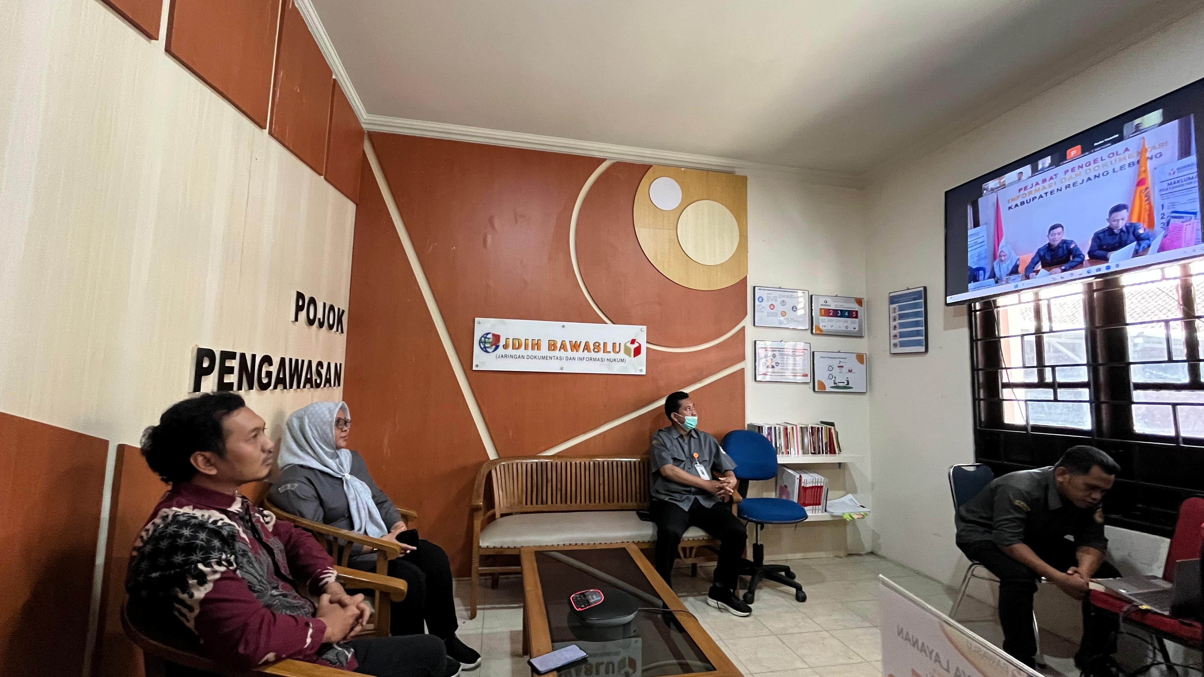 Wawancara Monev dilaksanakan secara daring melalui zoom meeting