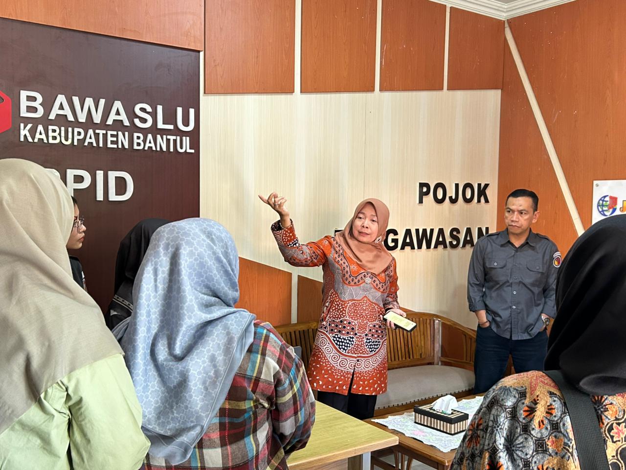 Review oleh Bawaslu DIY