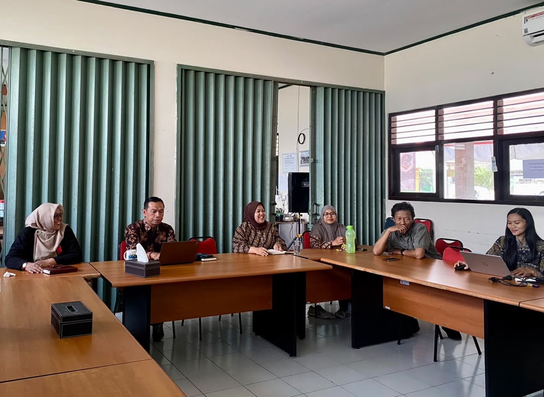 Rapat Persiapan Pembuatan Bawaslu Membelajarkan Volume 2 