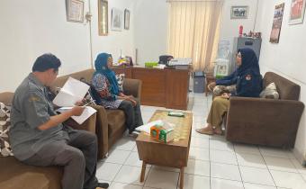 Koordinasi dilaksanakan oleh Kordiv P2H Bawaslu Bantul Dewi Nurhasanah berserta jajaran Sekretariat Bawaslu Bantul