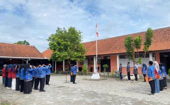 Upacara digelar di halaman Kantor Bawaslu Bantul