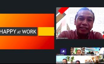 Kegiatan dilaksanakan secara daring melalui zoom meeting