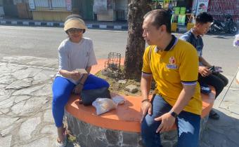 Dengan suasana yang santai dan penuh keakraban, Bawaslu Bantul menyampaikan edukasi mengenai pentingnya partisipasi masyarakat dalam mengawal proses demokrasi